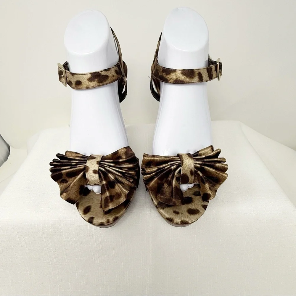 Gianni Bini animal Print silk platform High Heel Sandals size 8.5